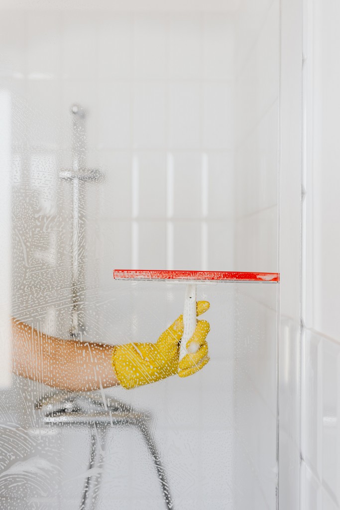 How to Clean Soap Scum Off Shower Doors in Houston Apple Glass